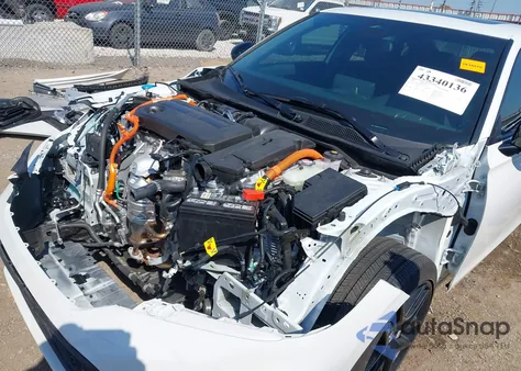 2025 Honda Civic Hybrid Sport/Sport Touring z USA, uszkodzony, nr VIN 2HGFE4F87SH339693